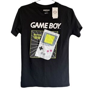 Game Boy T-Shirt NWT‎ SZ Small Gamer Nintendo Casual